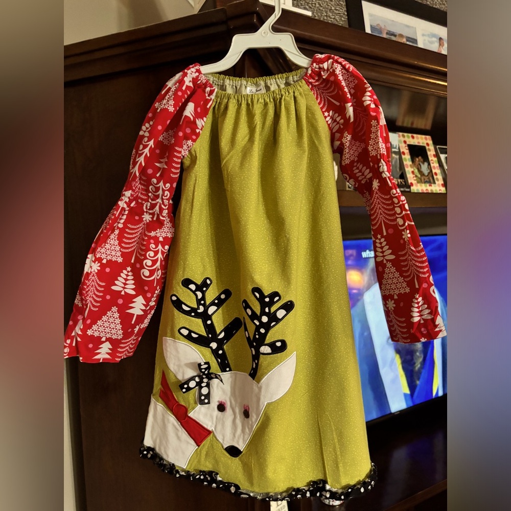 Appliqué Reindeer Dress, Size-6, by LaJenn’s